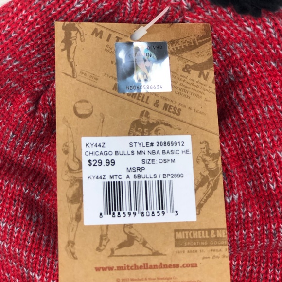 Chicago Bulls NBA Cuffed Knit Pom Winter M & N - Picture 5 of 8